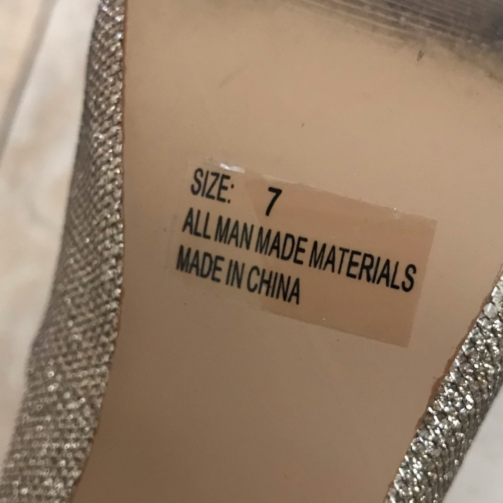 Sparkly Gold Heels - Picture 5 of 5